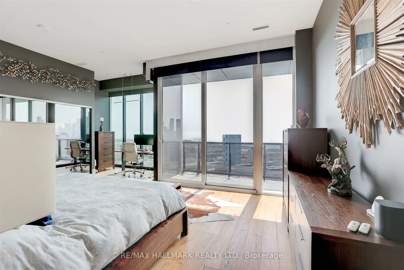 170, Bayview, Waterfront Communities C8, Toronto