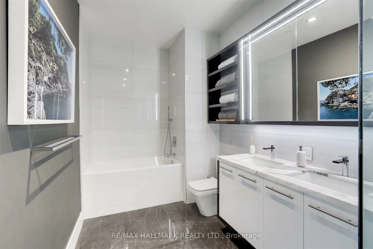 170, Bayview, Waterfront Communities C8, Toronto