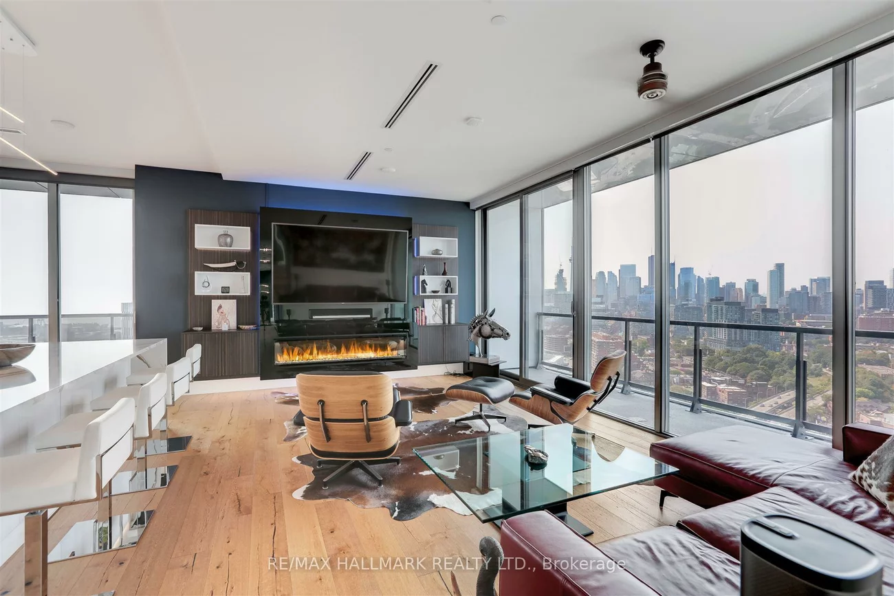 170, Bayview, Waterfront Communities C8, Toronto