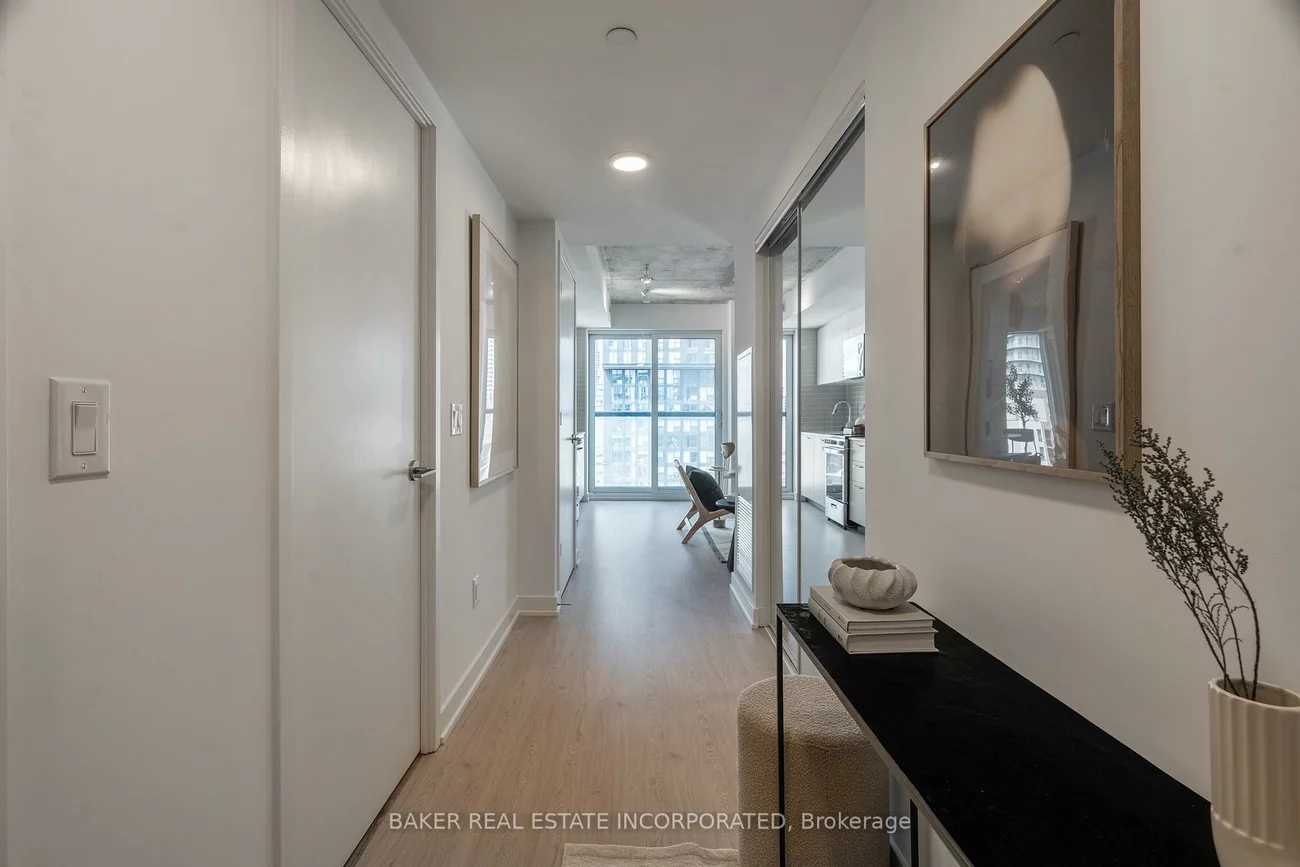 65, Mutual, Church-Yonge Corridor, Toronto