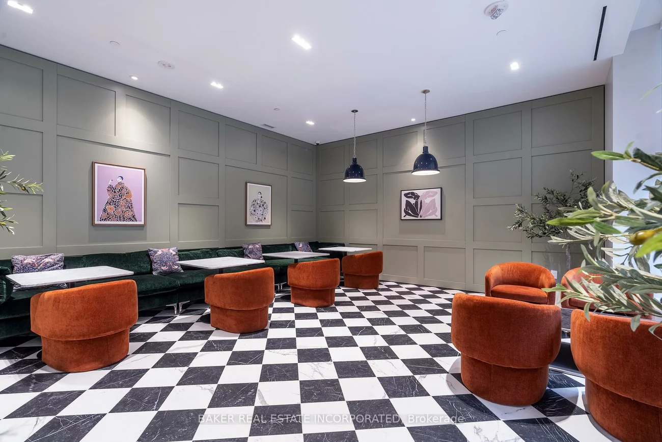 65, Mutual, Church-Yonge Corridor, Toronto