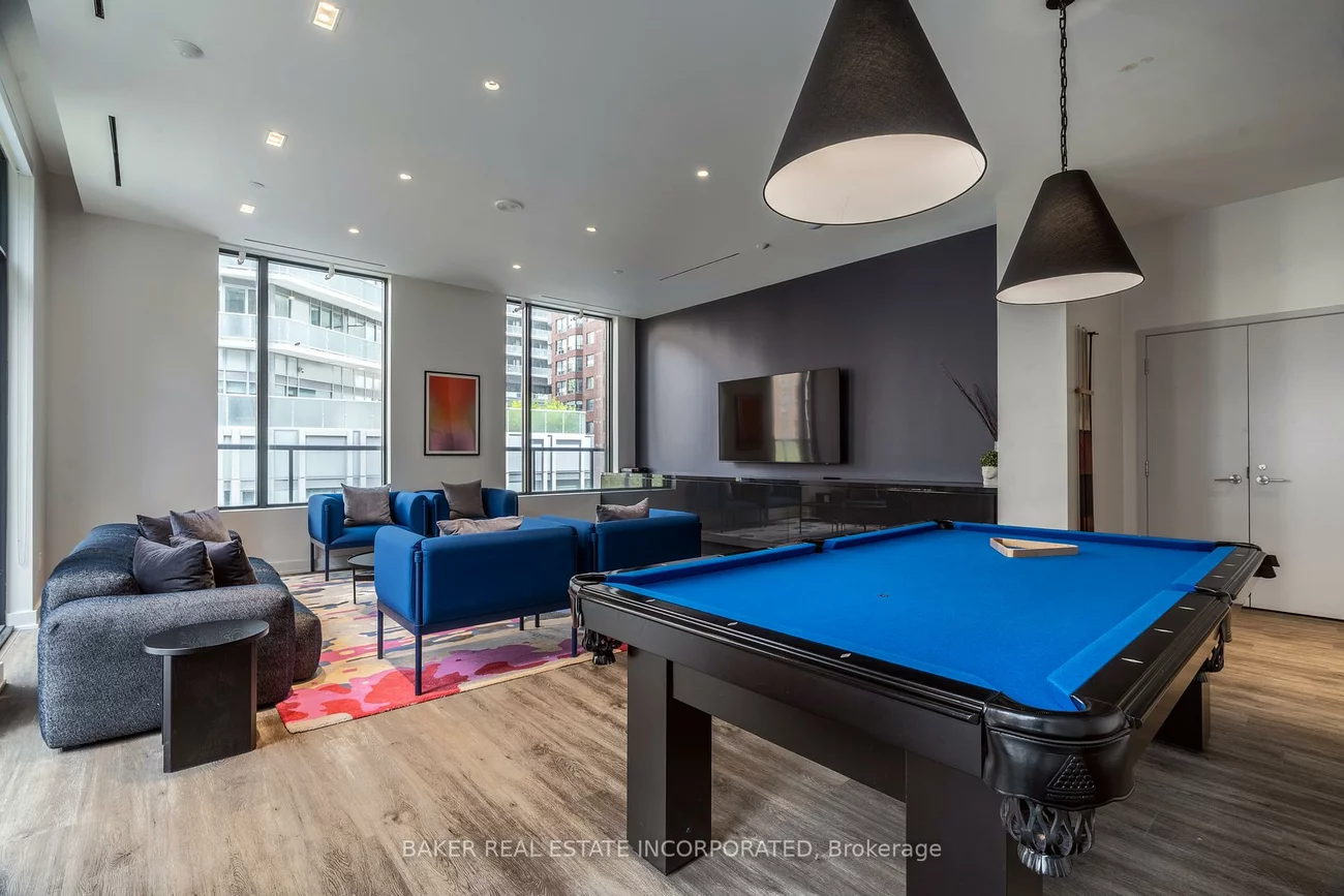 65, Mutual, Church-Yonge Corridor, Toronto