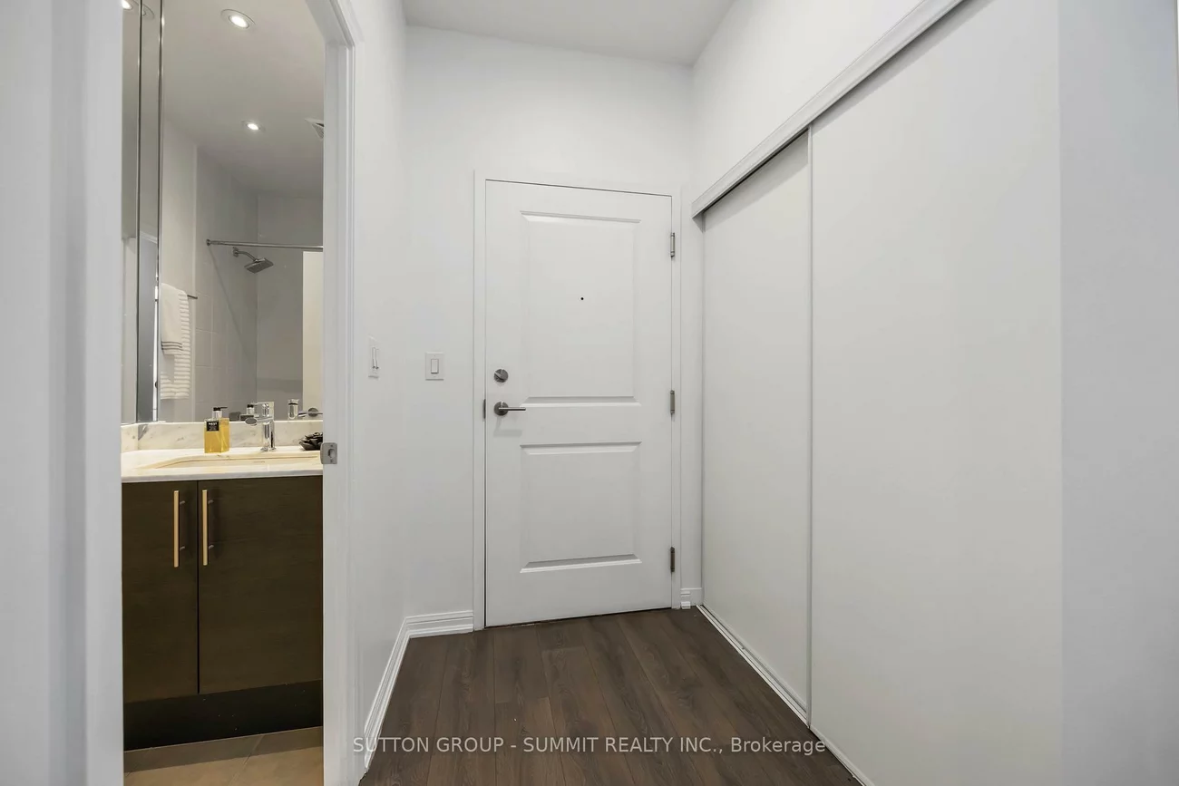 38, Grand Magazine, Niagara, Toronto
