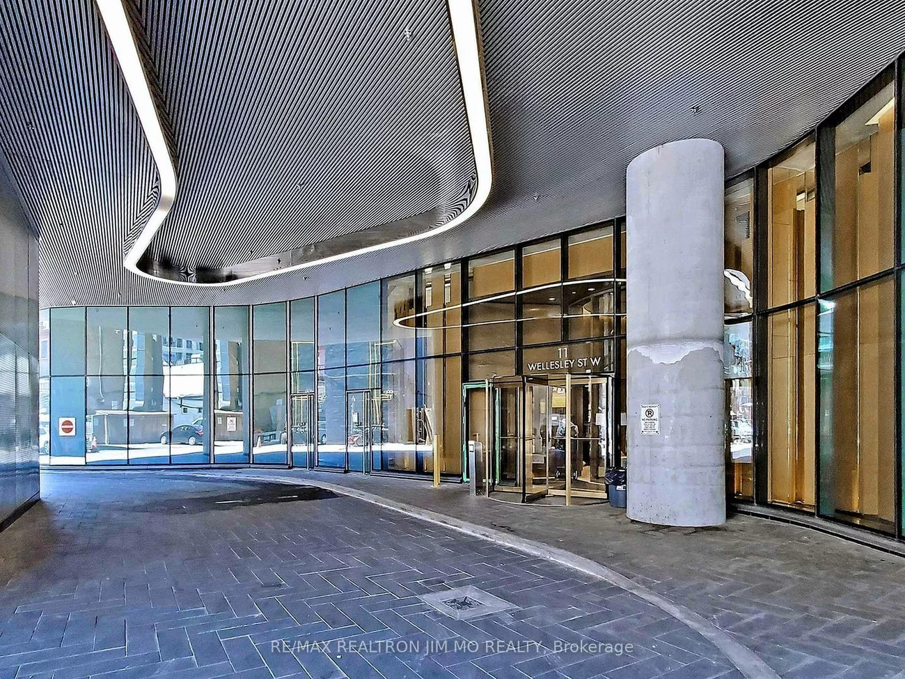 11, Wellesley, Bay Street Corridor, Toronto