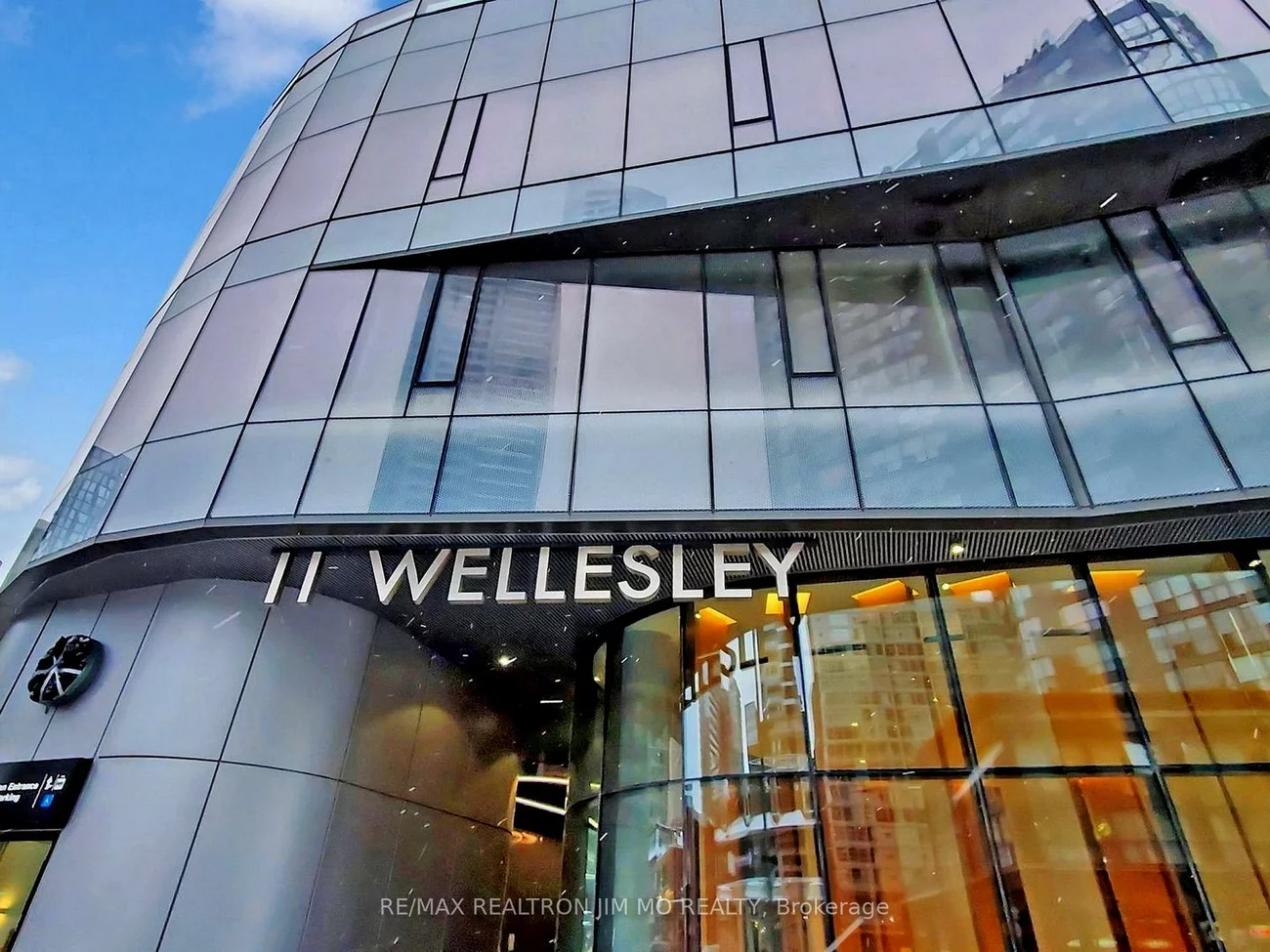 11, Wellesley, Bay Street Corridor, Toronto
