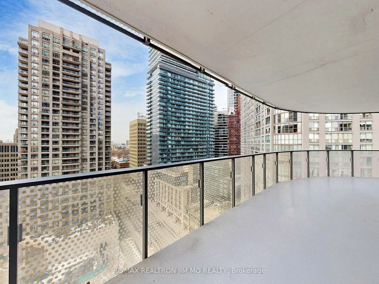 11, Wellesley, Bay Street Corridor, Toronto