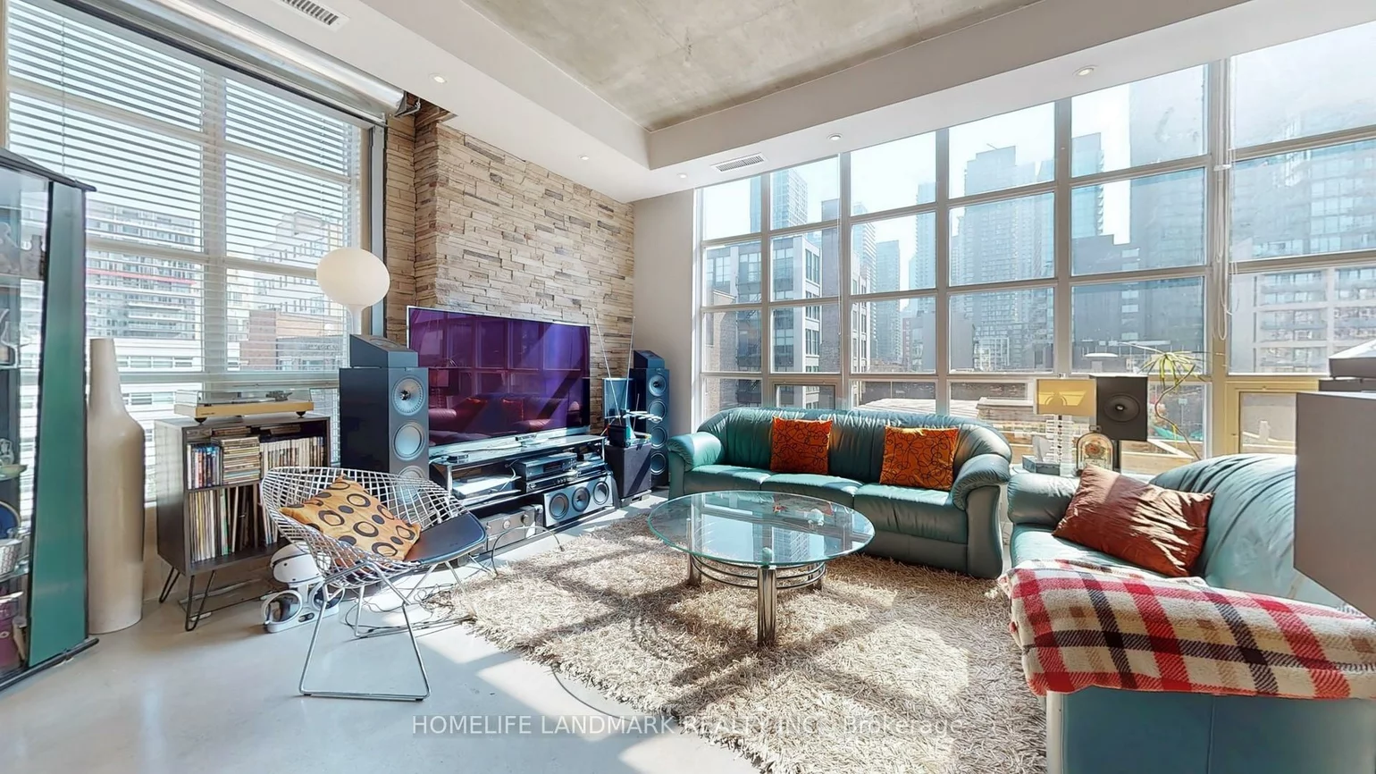 23, Brant, Waterfront Communities C1, Toronto