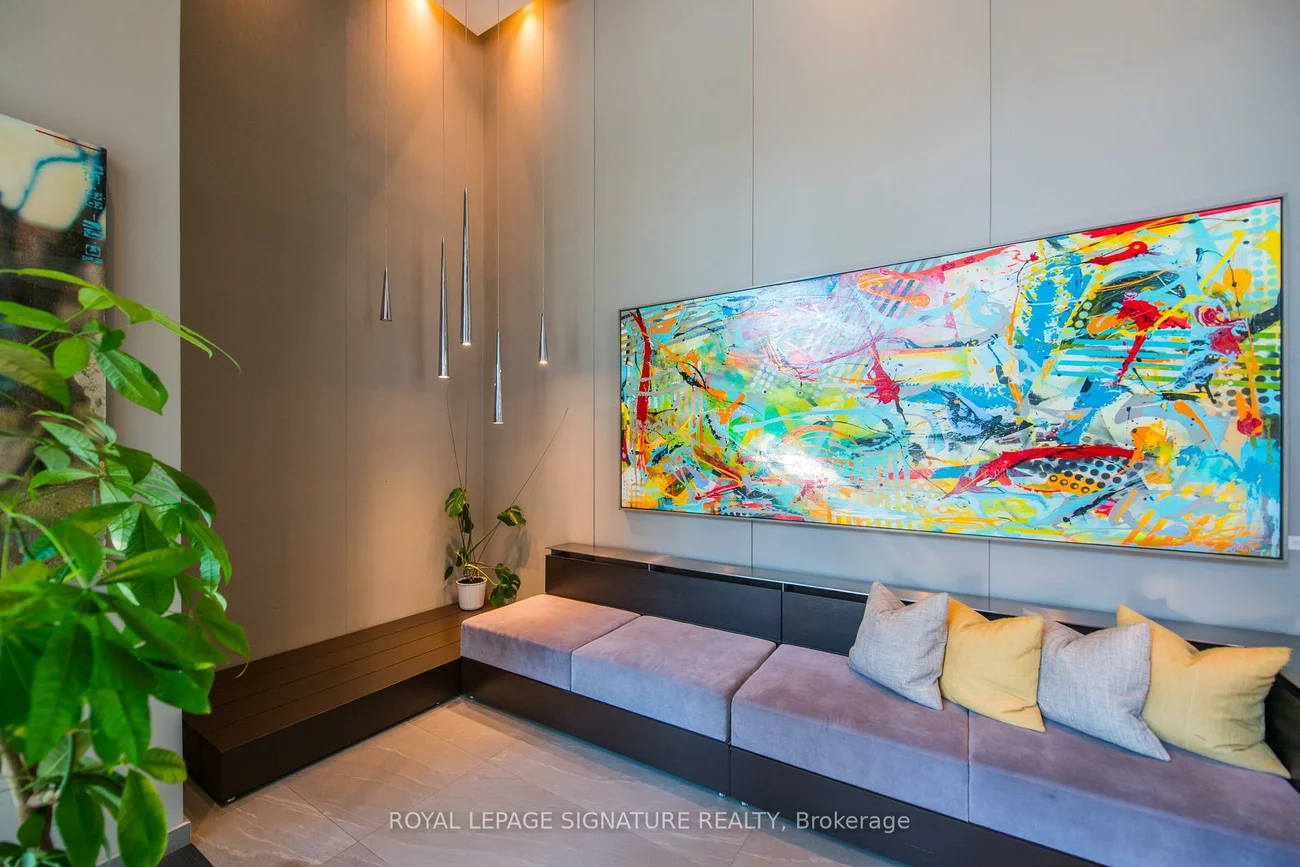 170, Sumach, Regent Park, Toronto