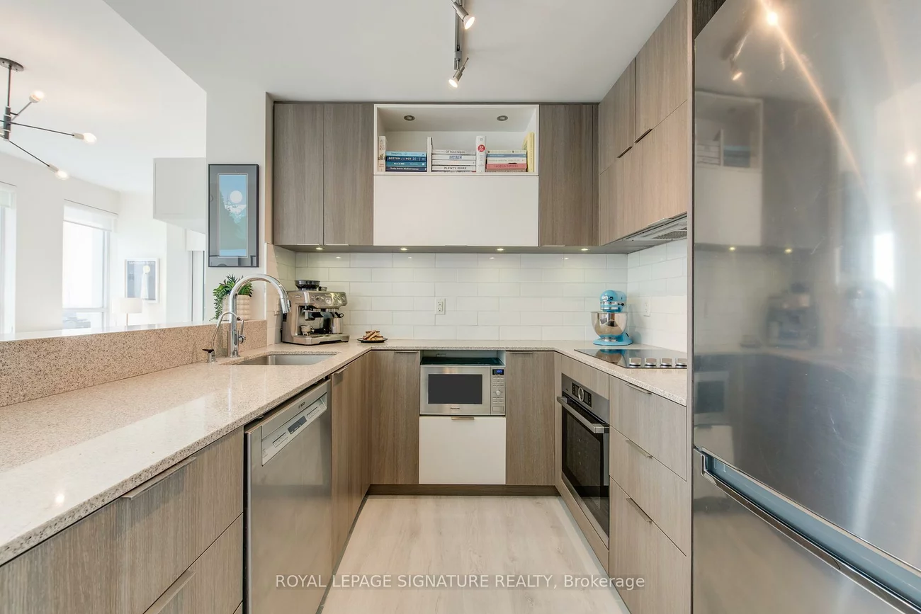 170, Sumach, Regent Park, Toronto