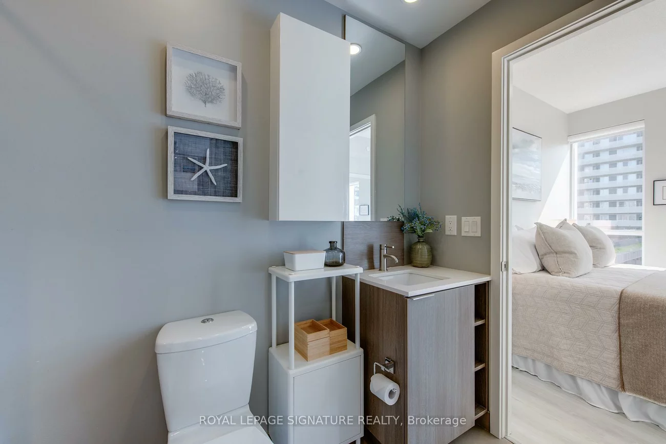170, Sumach, Regent Park, Toronto