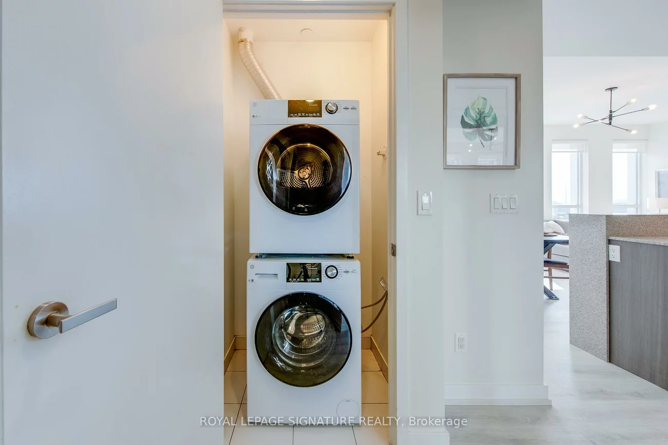 170, Sumach, Regent Park, Toronto
