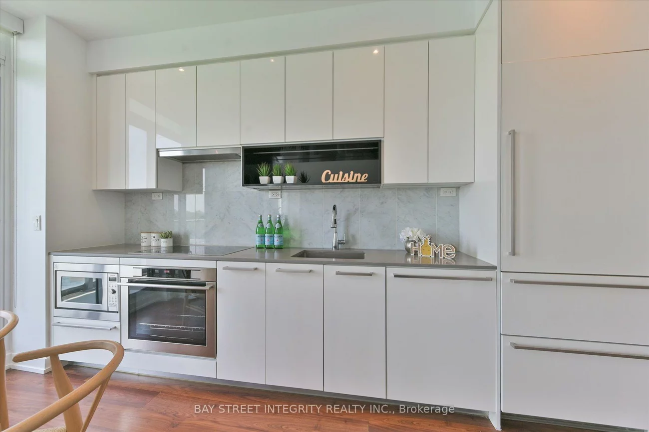 117, Mcmahon, Bayview Village, Toronto