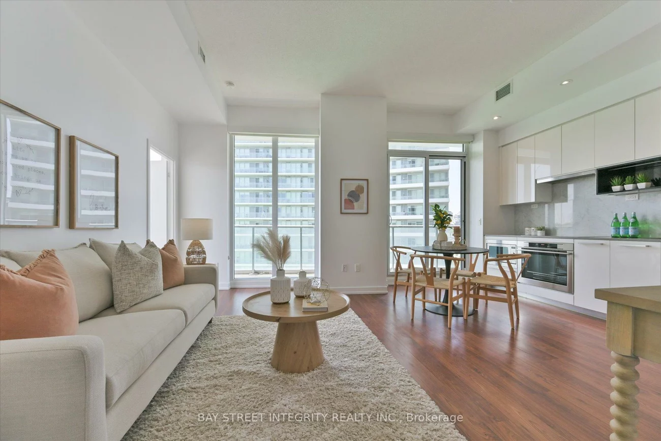 117, Mcmahon, Bayview Village, Toronto