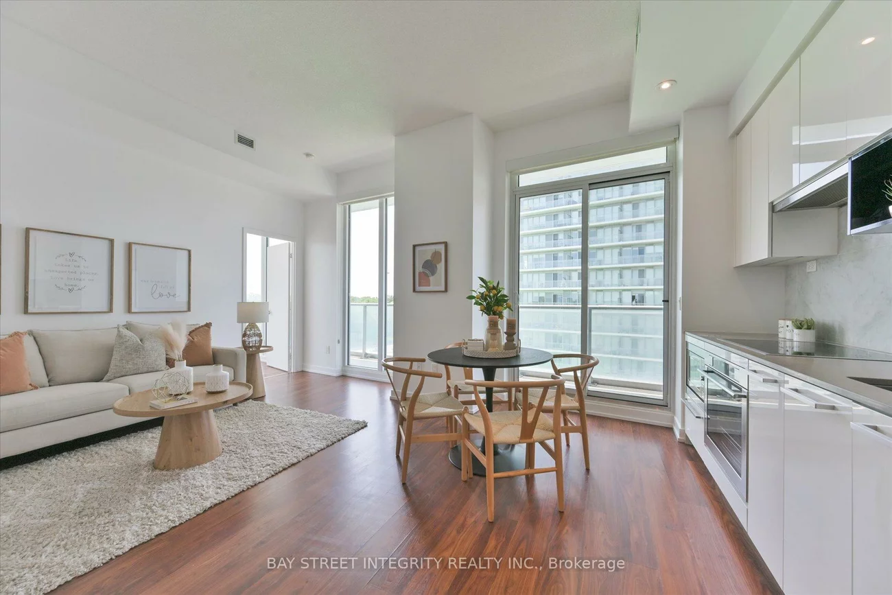 117, Mcmahon, Bayview Village, Toronto