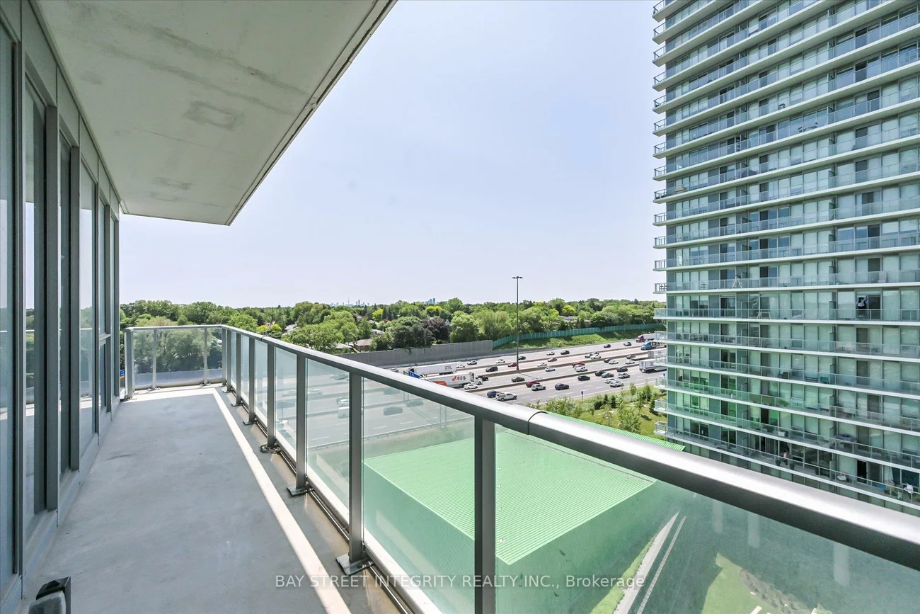 117, Mcmahon, Bayview Village, Toronto