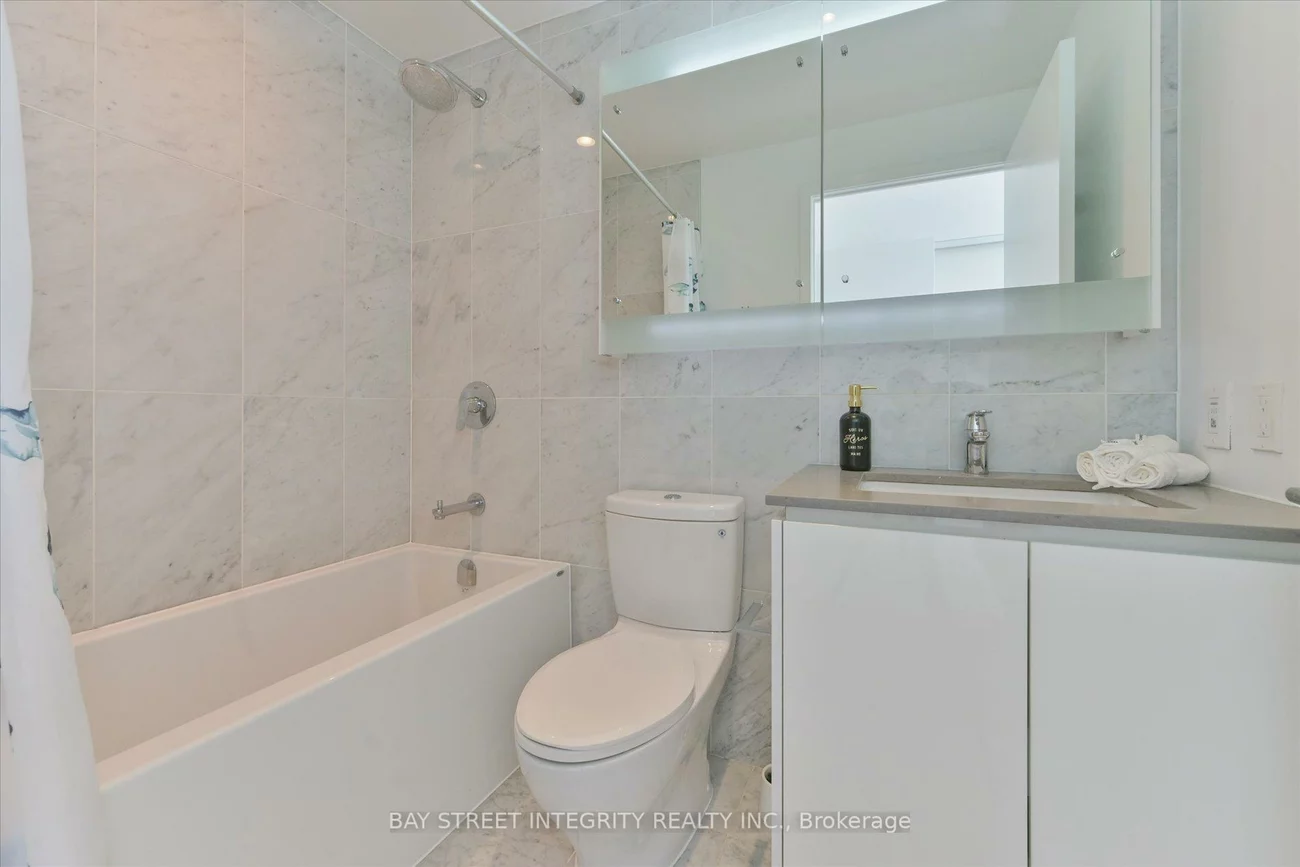 117, Mcmahon, Bayview Village, Toronto