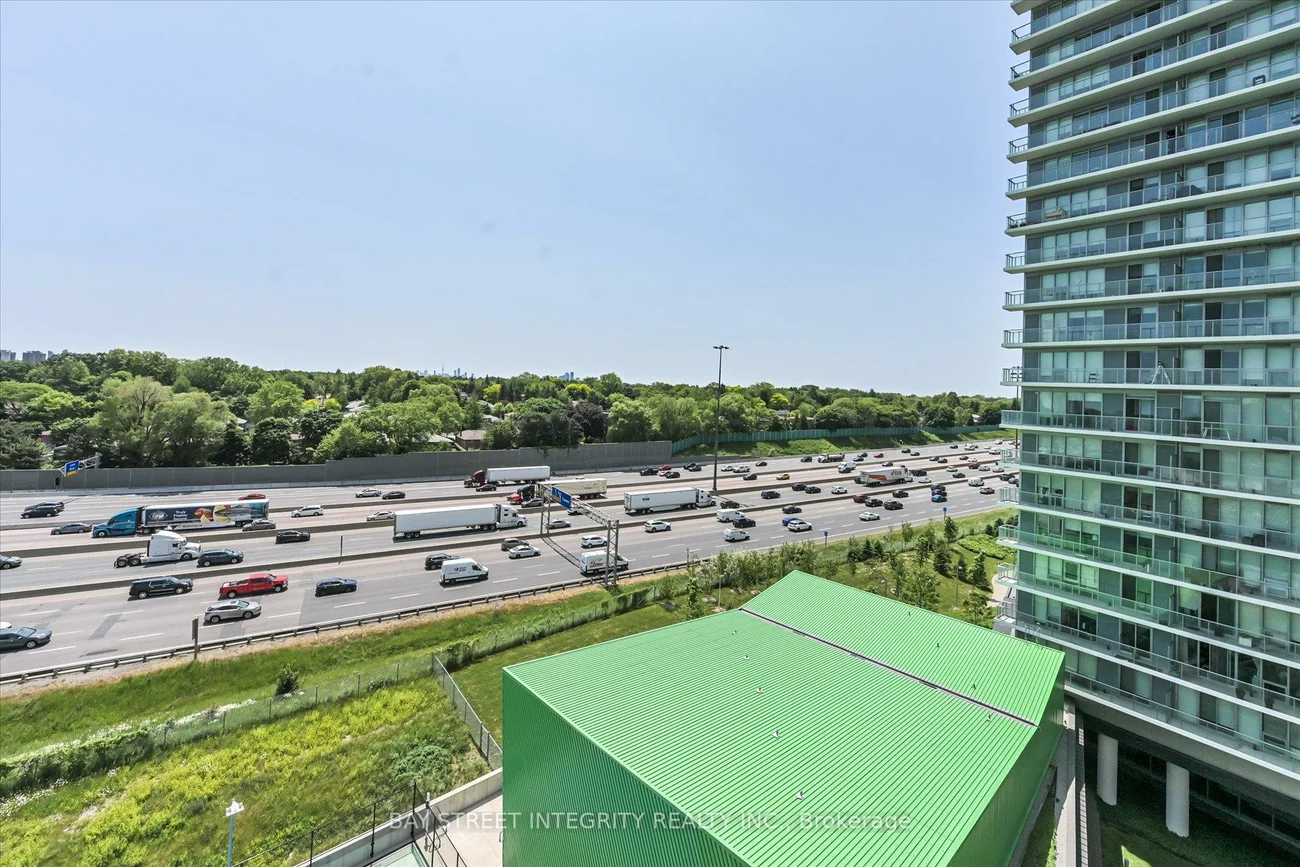 117, Mcmahon, Bayview Village, Toronto