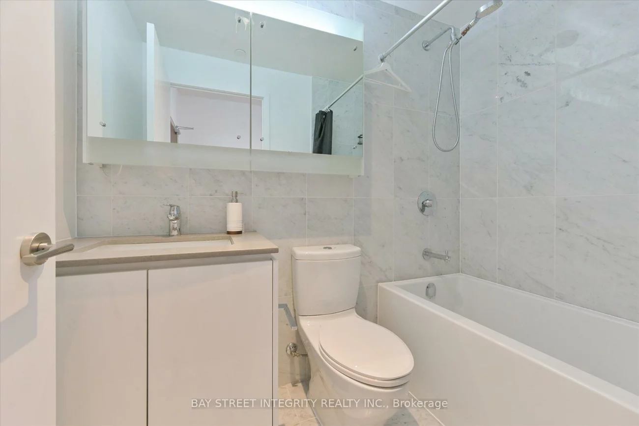 117, Mcmahon, Bayview Village, Toronto