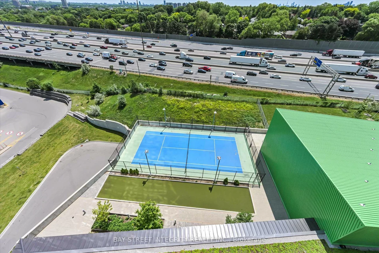 117, Mcmahon, Bayview Village, Toronto