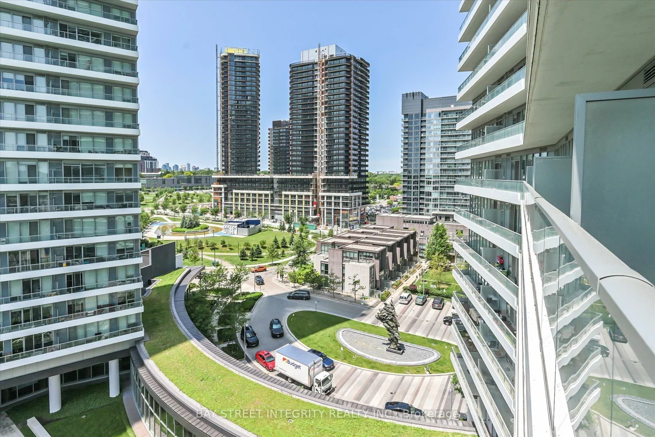 117, Mcmahon, Bayview Village, Toronto