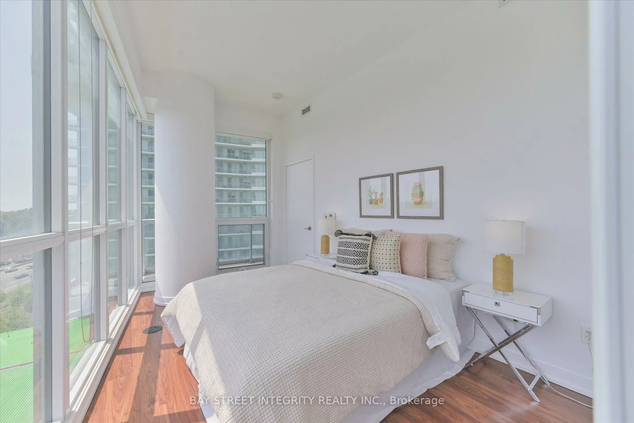 117, Mcmahon, Bayview Village, Toronto