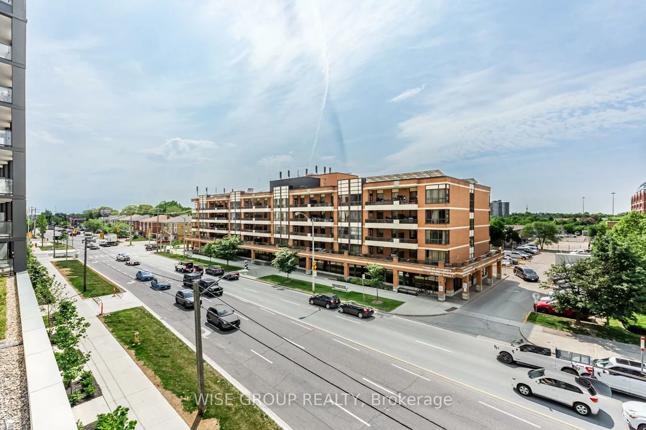500, Wilson, Clanton Park, Toronto