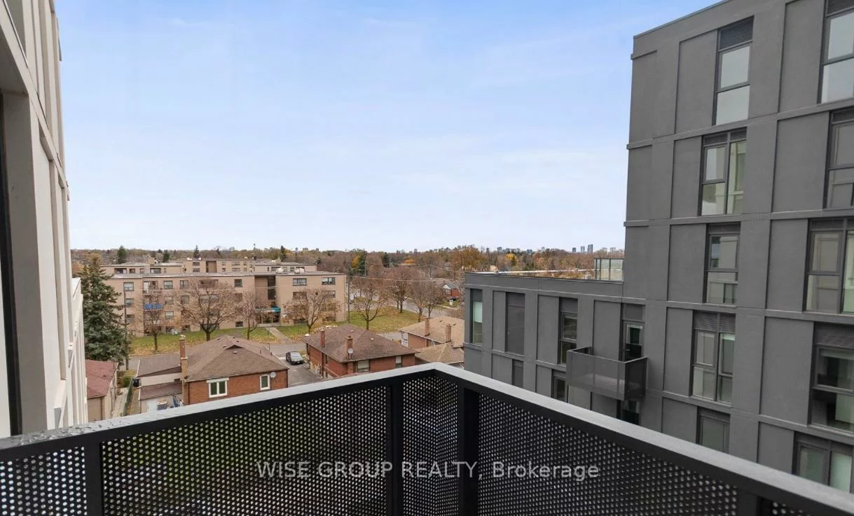 500, Wilson, Clanton Park, Toronto