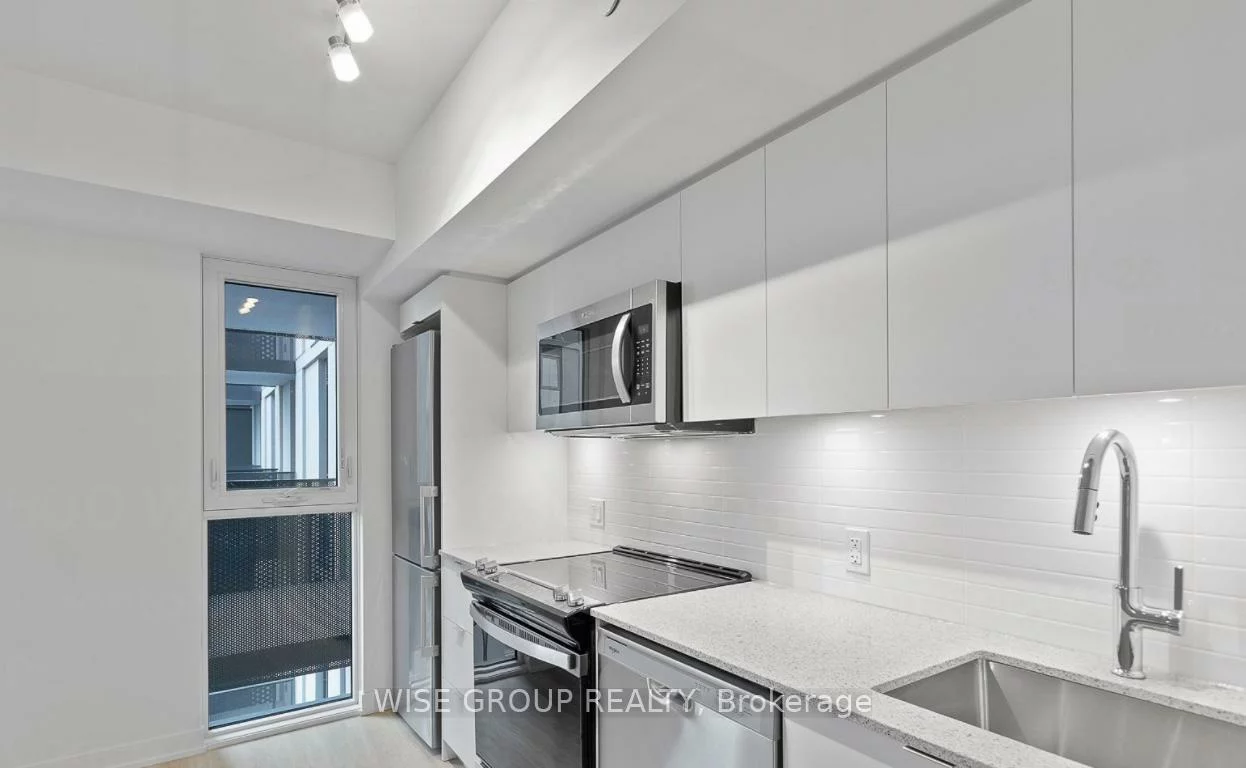 500, Wilson, Clanton Park, Toronto