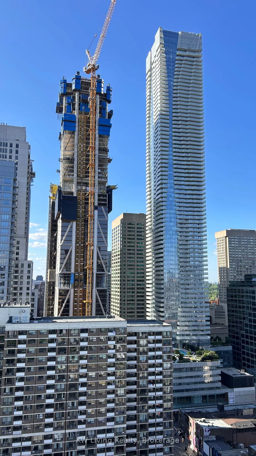 75, St Nicholas, Bay Street Corridor, Toronto