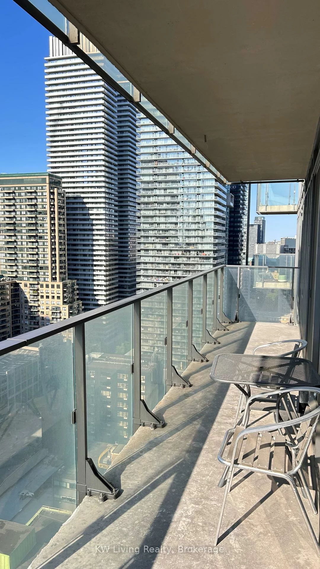 75, St Nicholas, Bay Street Corridor, Toronto