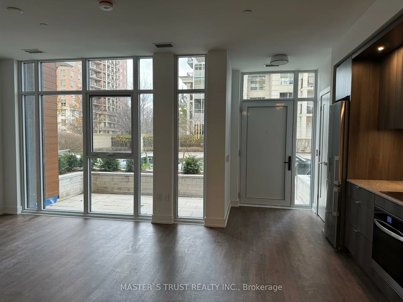 30, IN ON THE PARK, Banbury-Don Mills, Toronto