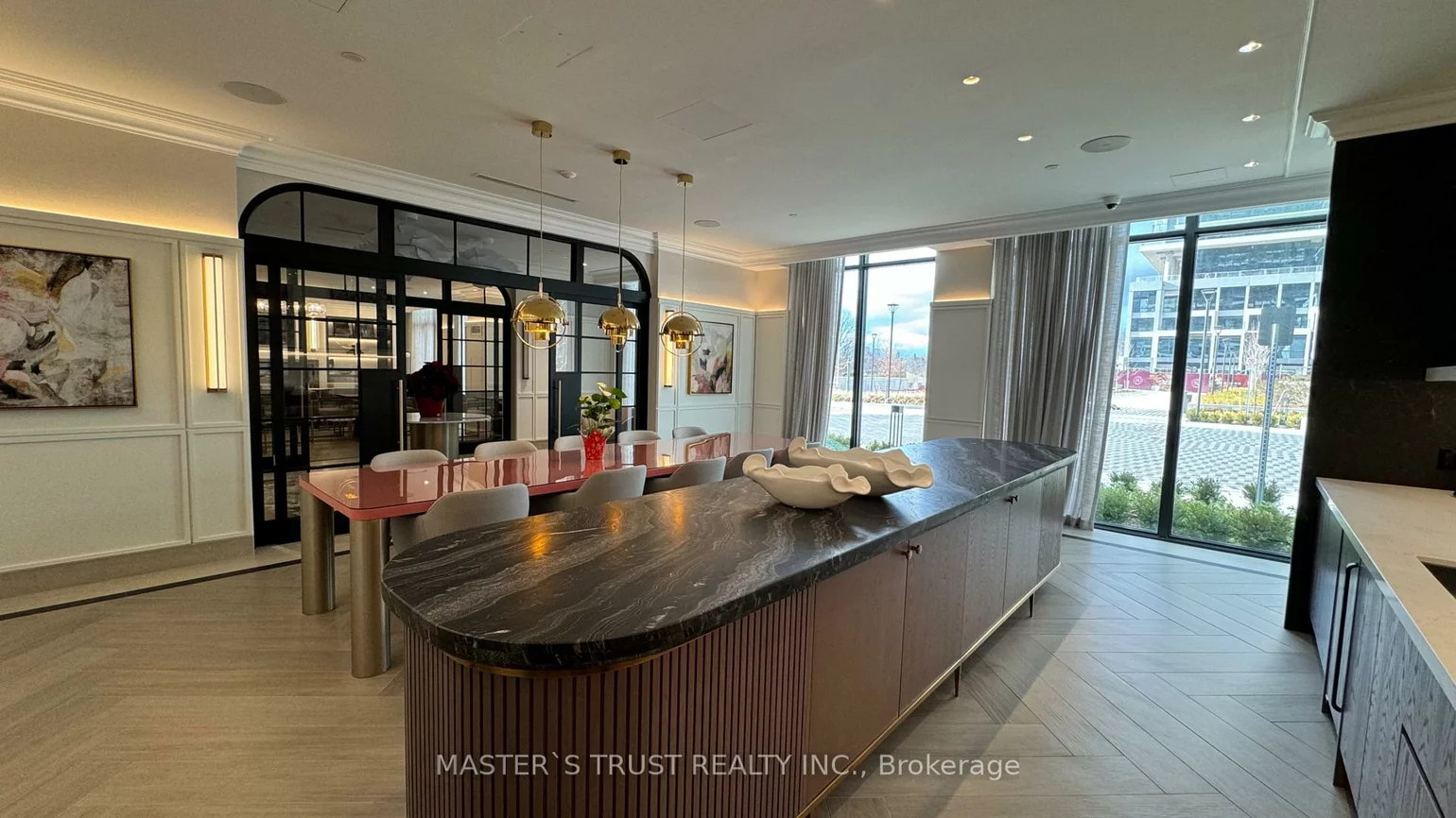 30, IN ON THE PARK, Banbury-Don Mills, Toronto