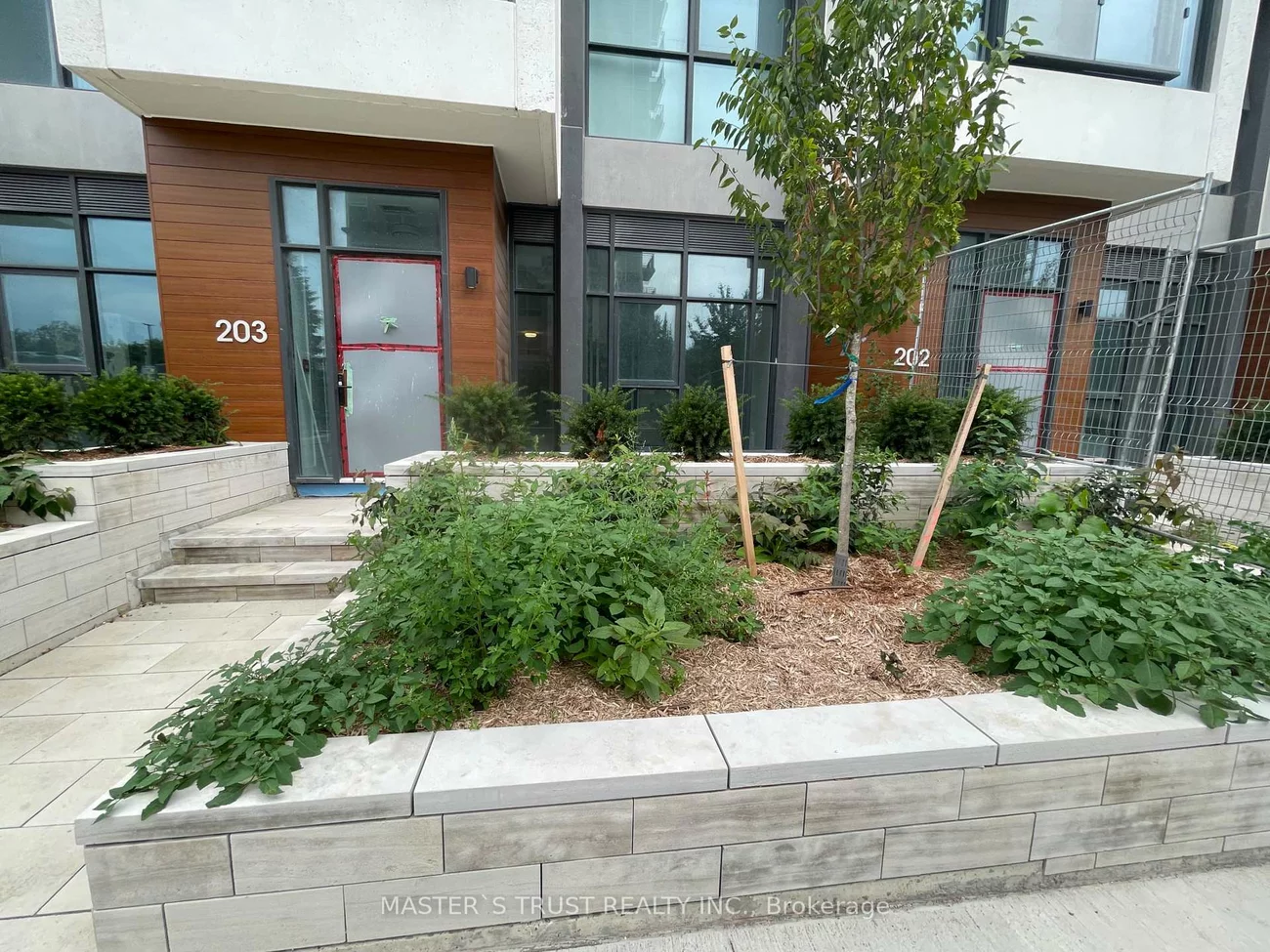 30, IN ON THE PARK, Banbury-Don Mills, Toronto