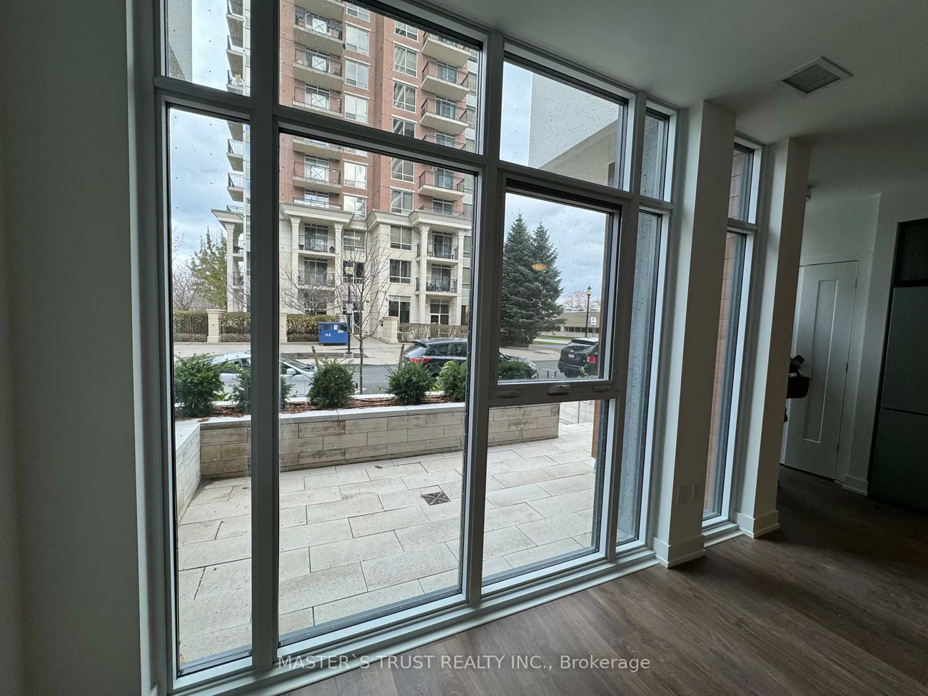 30, IN ON THE PARK, Banbury-Don Mills, Toronto