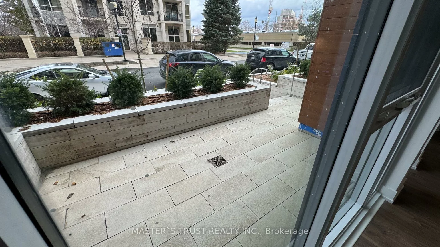 30, IN ON THE PARK, Banbury-Don Mills, Toronto