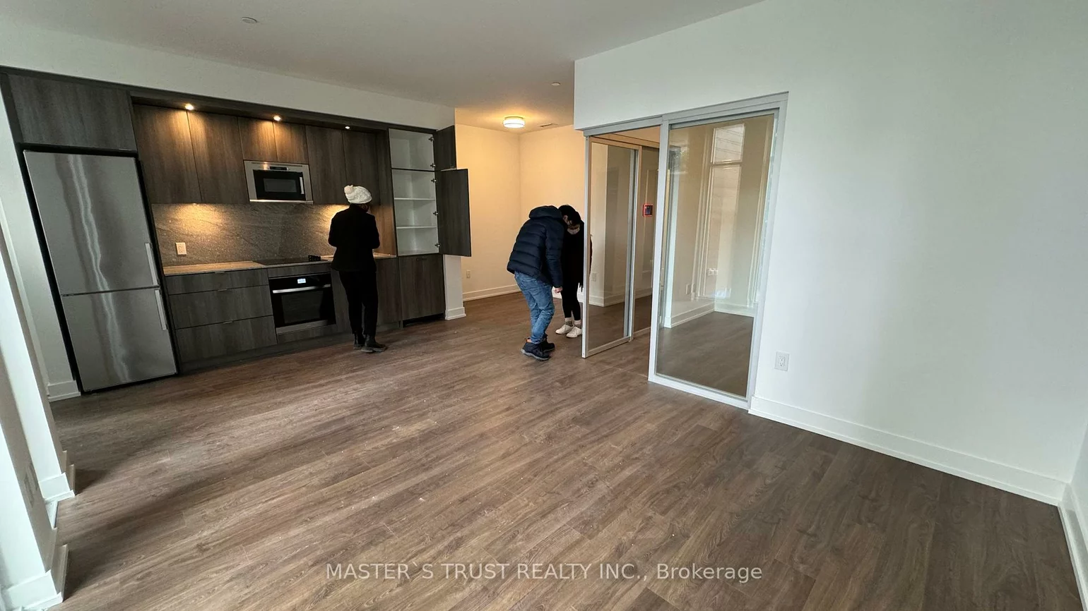30, IN ON THE PARK, Banbury-Don Mills, Toronto