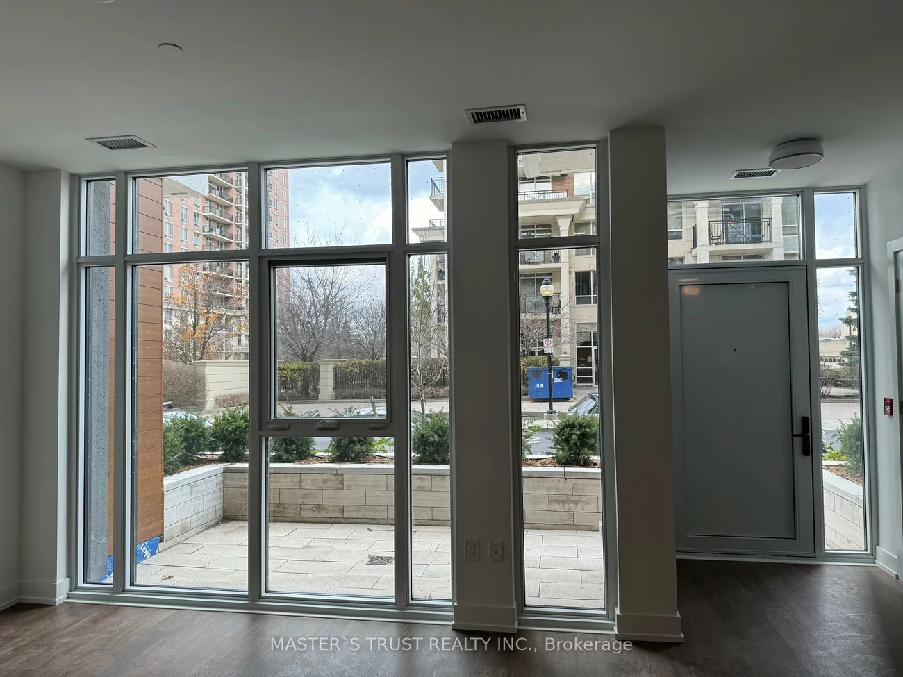 30, IN ON THE PARK, Banbury-Don Mills, Toronto