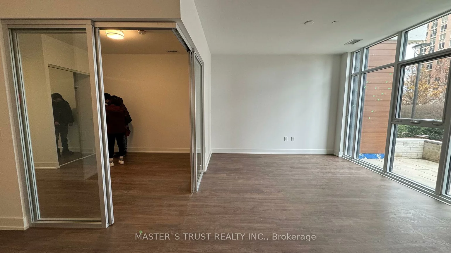30, IN ON THE PARK, Banbury-Don Mills, Toronto