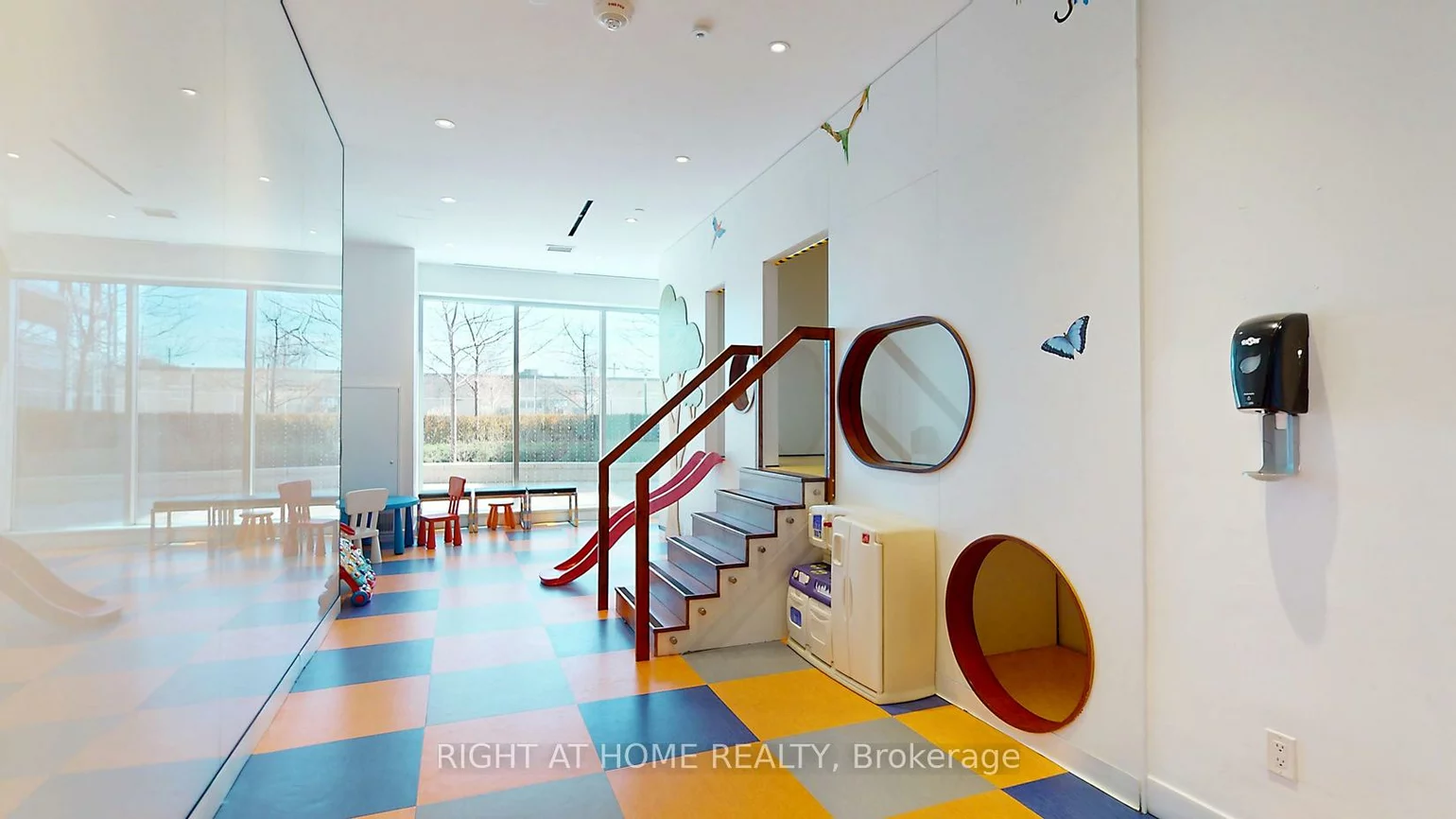31, Tippett, Clanton Park, Toronto