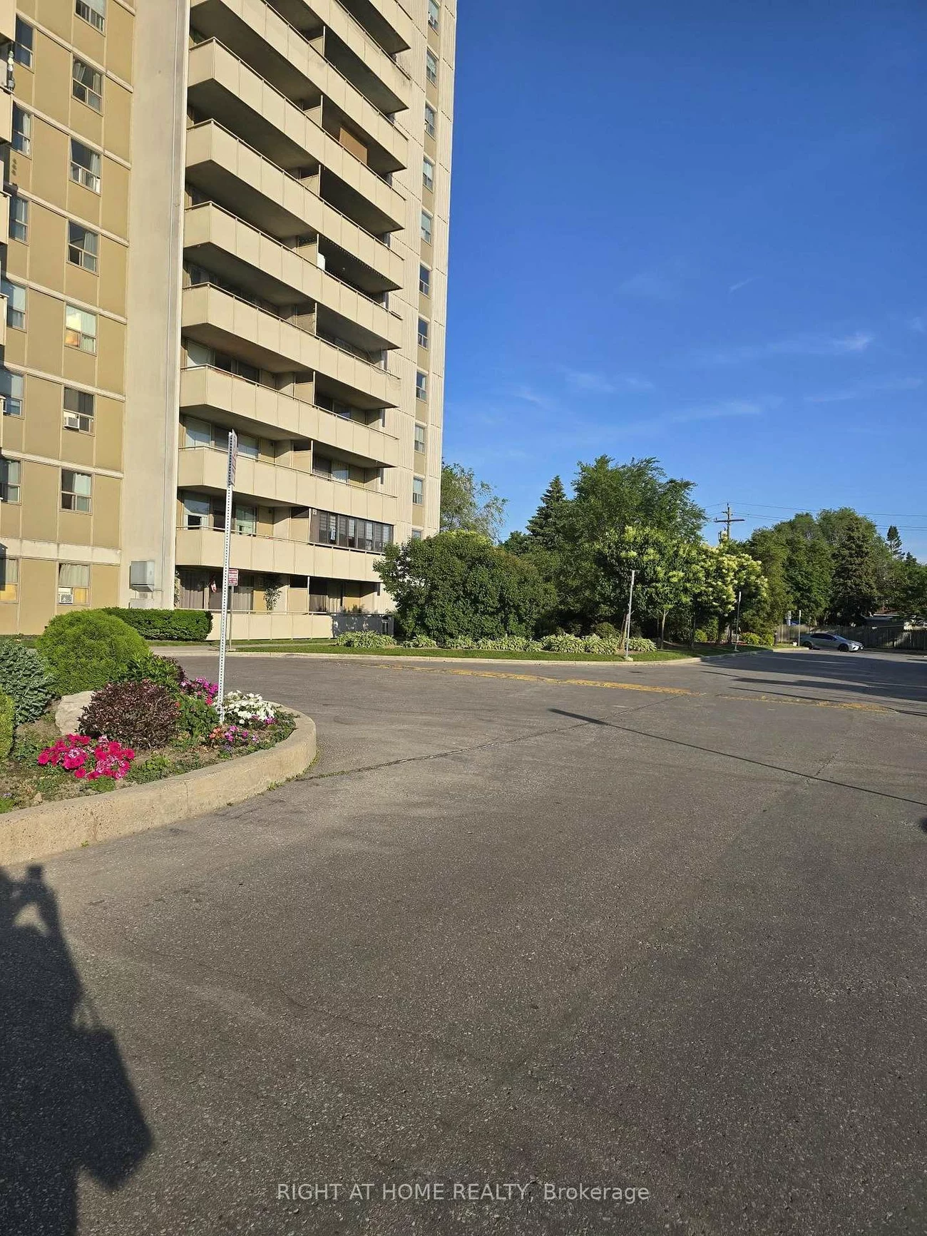 1338, York Mills, Parkwoods-Donalda, Toronto