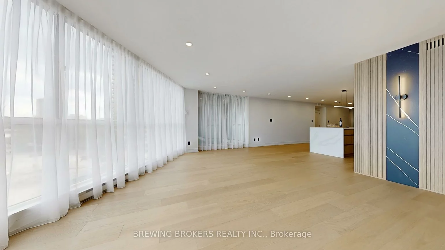 85, Skymark, Hillcrest Village, Toronto