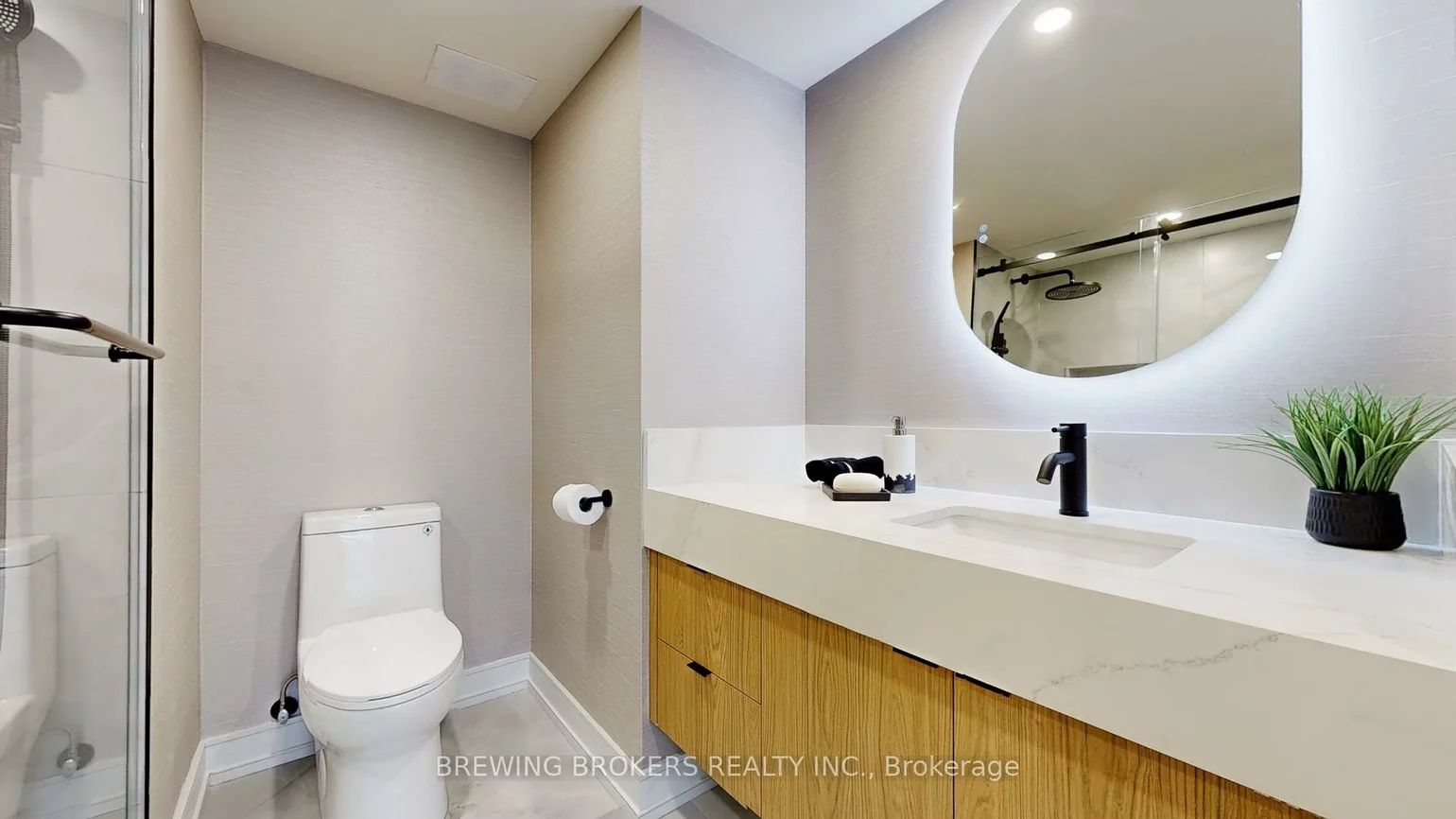 85, Skymark, Hillcrest Village, Toronto