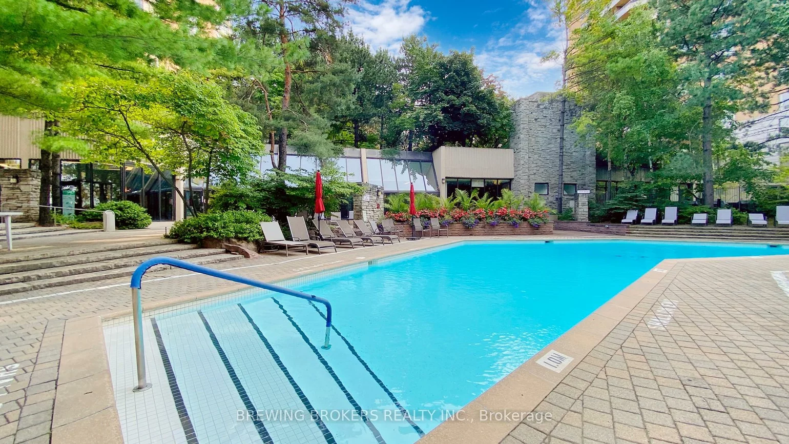 85, Skymark, Hillcrest Village, Toronto