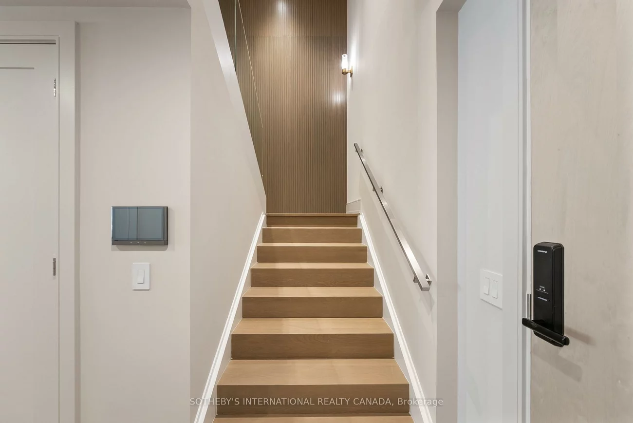 155, Merchants' Wharf, Waterfront Communities C8, Toronto