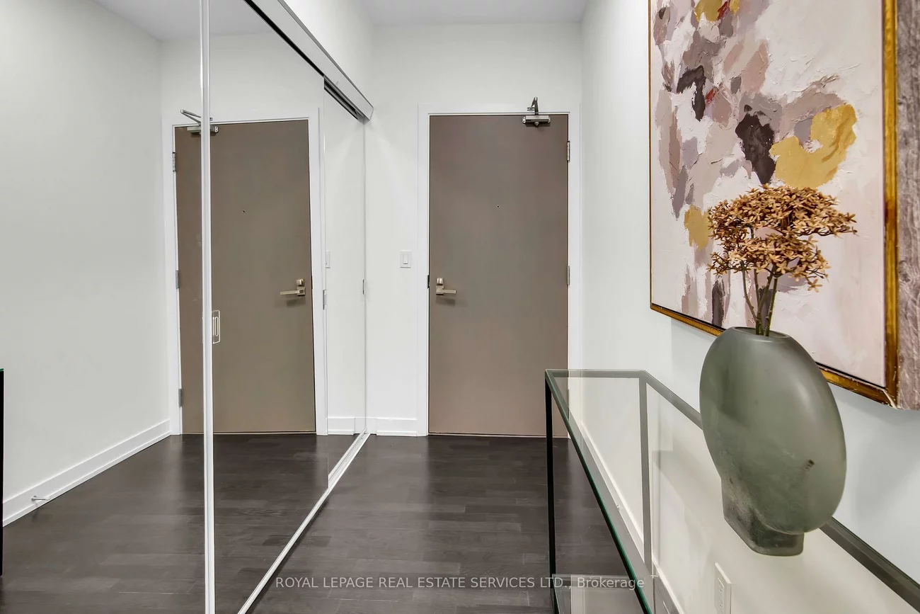501, St Clair, Casa Loma, Toronto