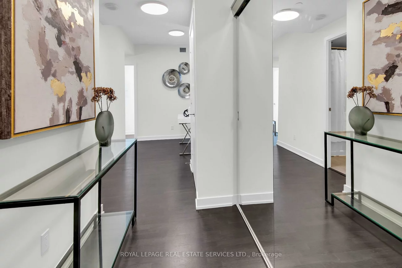 501, St Clair, Casa Loma, Toronto