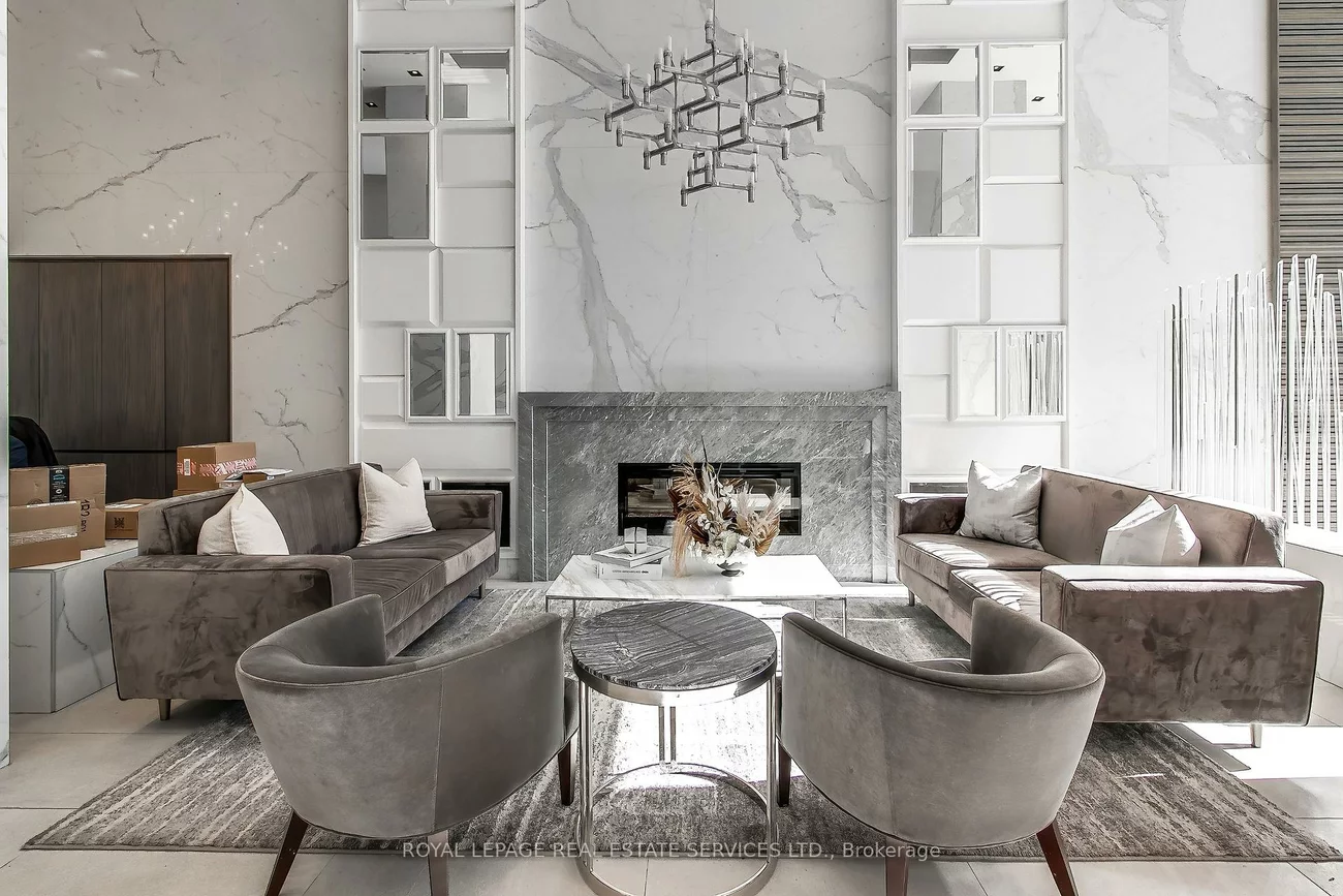 501, St Clair, Casa Loma, Toronto