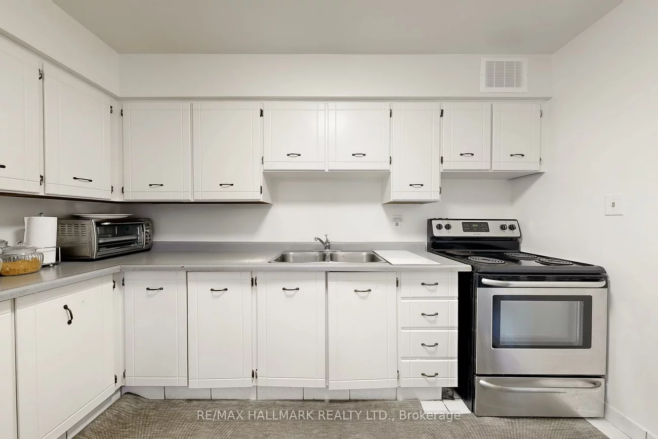 3300, Don Mills Rd, Don Valley Village, Toronto