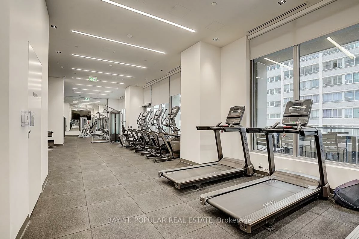 50, Dunfield, Mount Pleasant West, Toronto