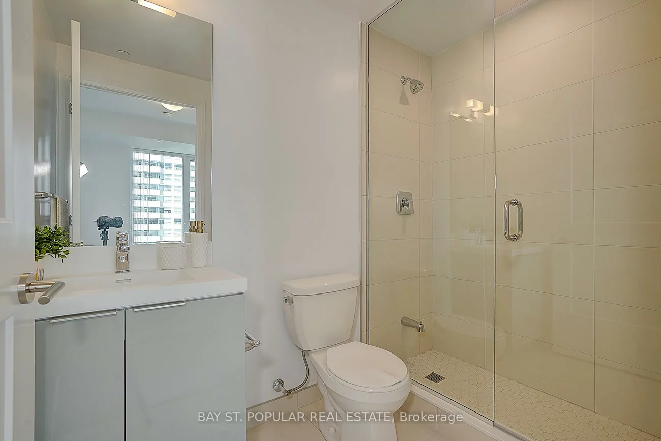 50, Dunfield, Mount Pleasant West, Toronto